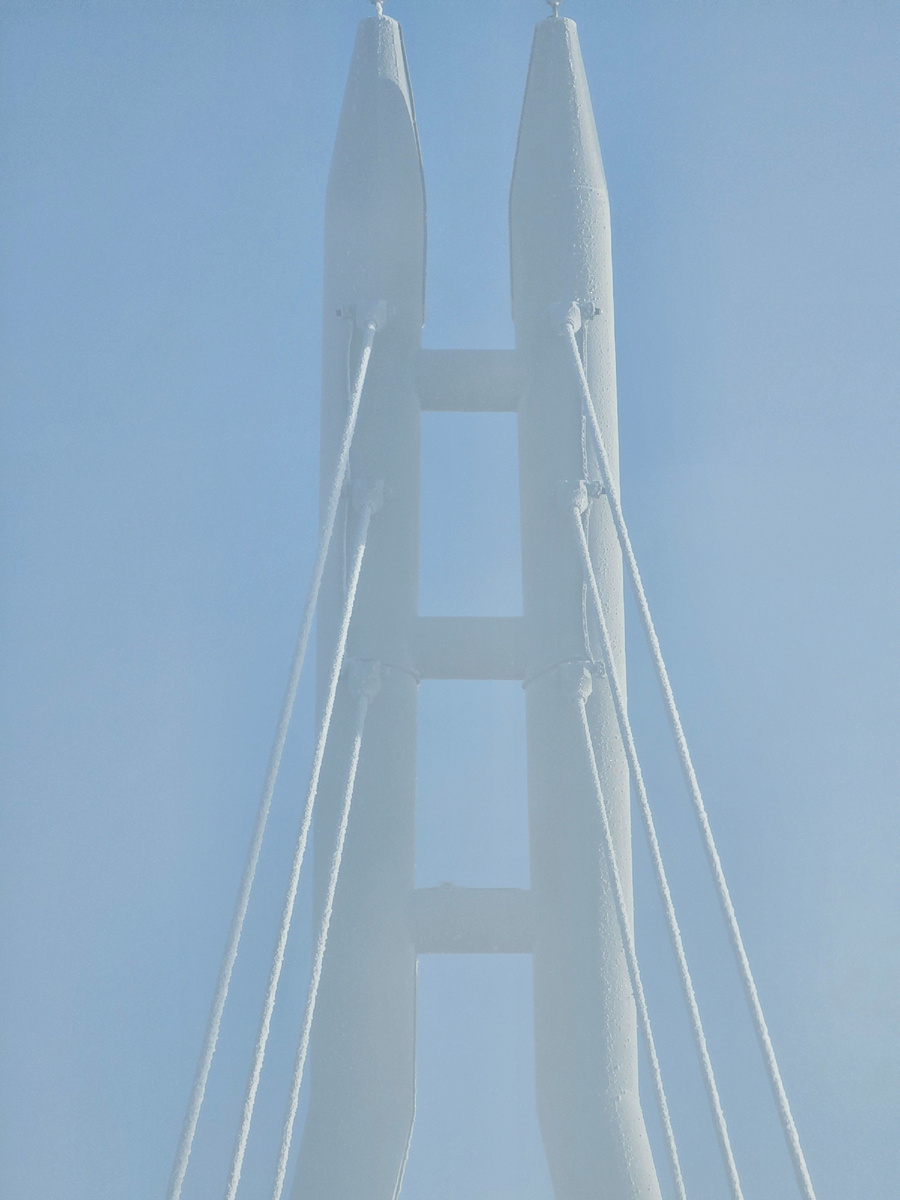 Мост в инее