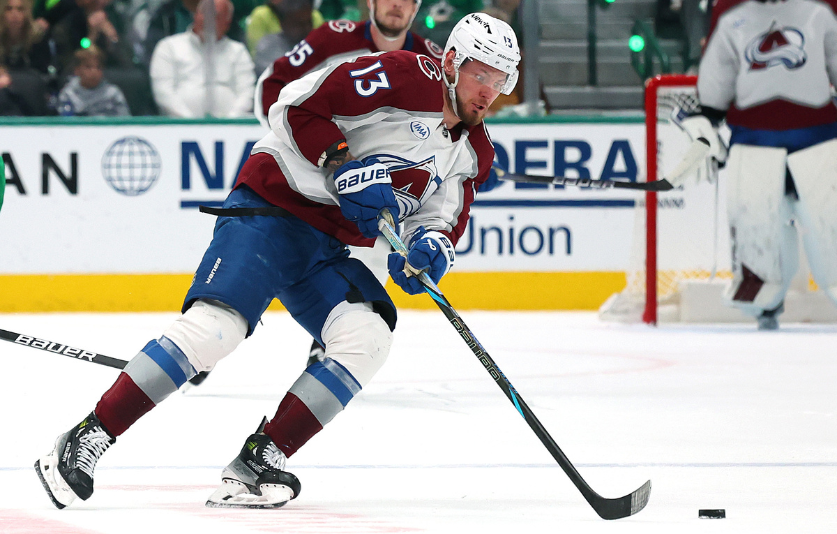    Нападающий "Колорадо" Валерий Ничушкин  Richard Rodriguez/Getty Images