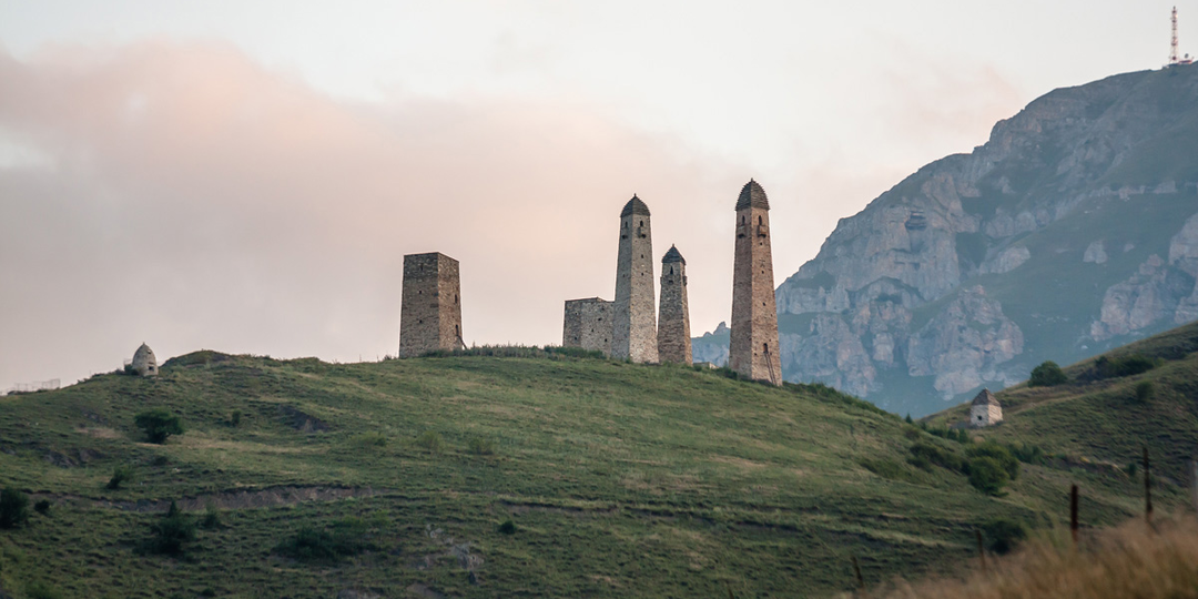 О родовых башнях и их строителях