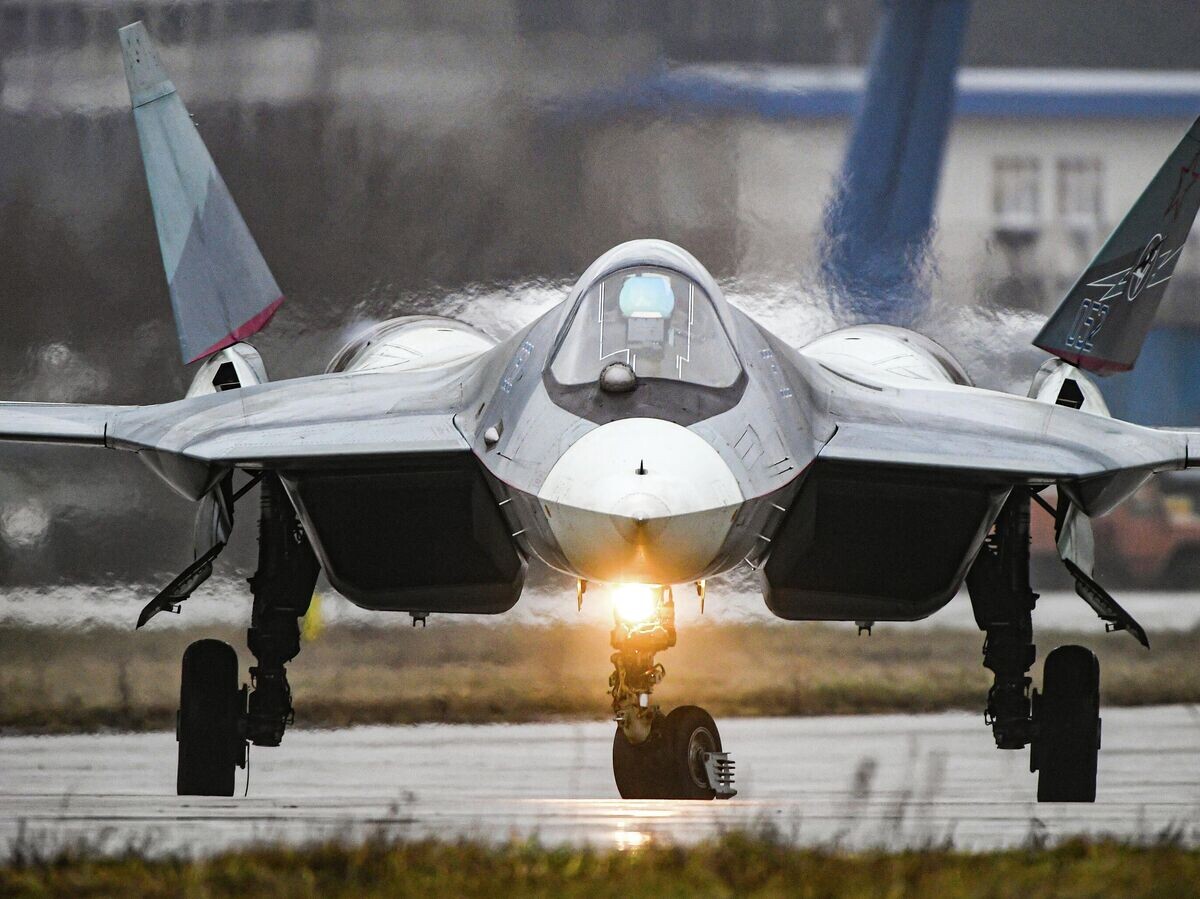    Первый полет Су-57 с двигателем пятого поколения | © ОАК