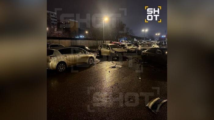 Место взрыва автомобиля в Москве. Фото © Telegram / SHOT