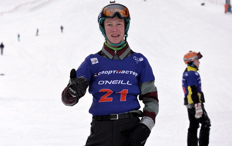 Серебряный призёр юношеской Олимпиады в Лозанне, серебряный призёр чемпионата России, победитель и призёр этапов Кубка России Евгений Генин