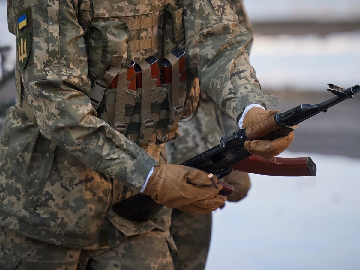     Под Димитровом в плен сдалось несколько украинских военных