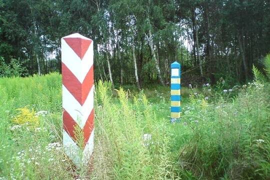    Разрешение на выезд для молодых людей привело к их массовому бегству с Украины в Германию и Польшу