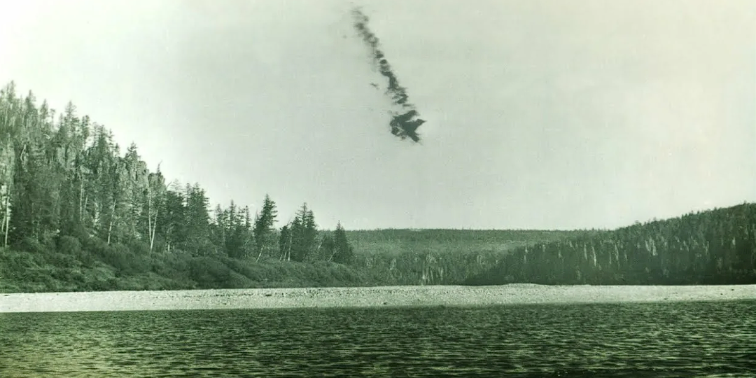 В районе падения тунгусского тела обнаружены обломки звездолета!
