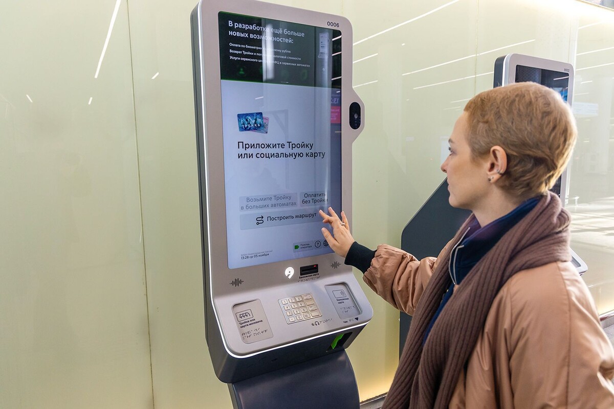    В общественном транспорте устанавливают турникеты от московского производителя