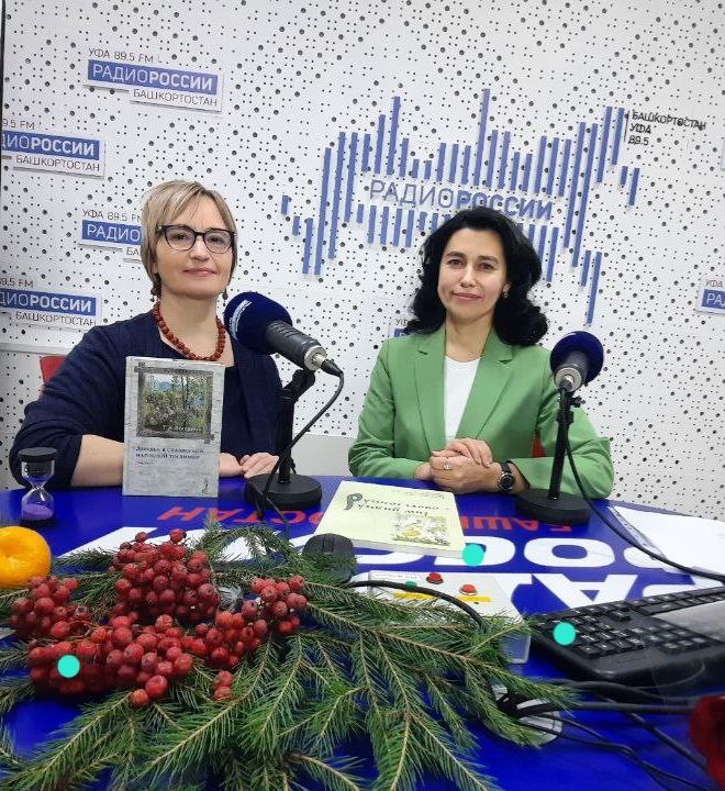    "Это наш культурный код" – в "Переплете" зажгли костер рябины красной