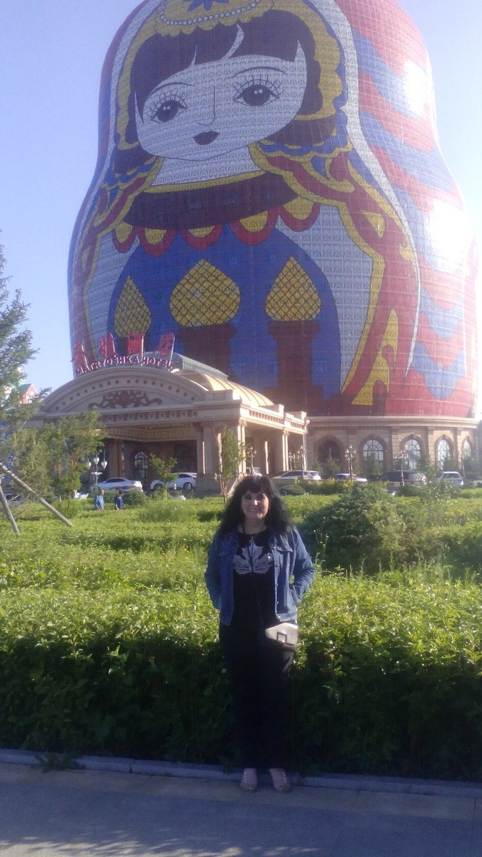 Самая большая в мире матрешка.