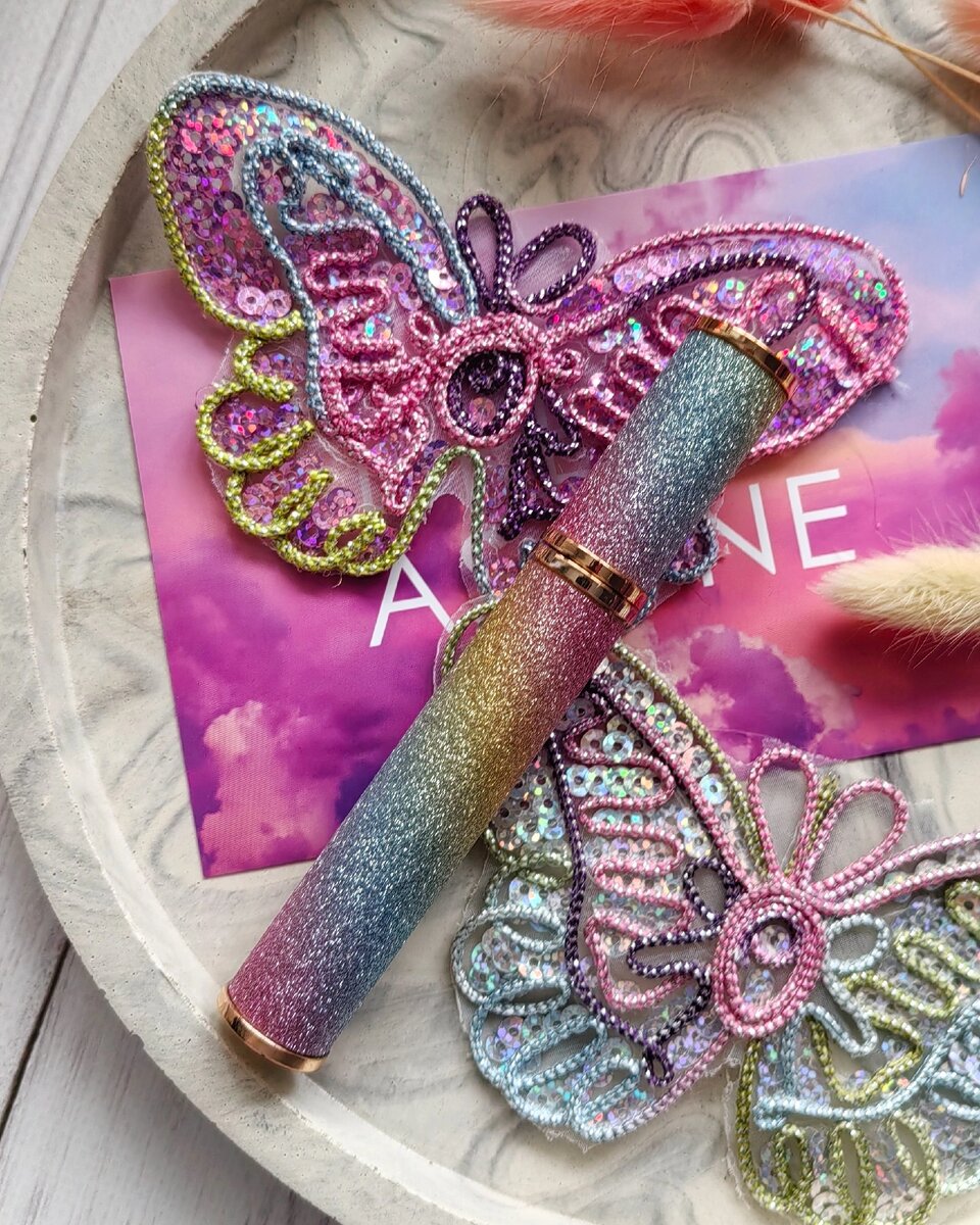 Тушь для ресниц от бренда "Parisa" 