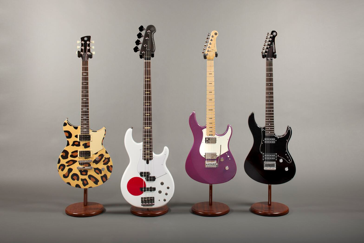 Эксклюзивные электрогитары Yamaha для Японского тура группы Smashing Pumpkins