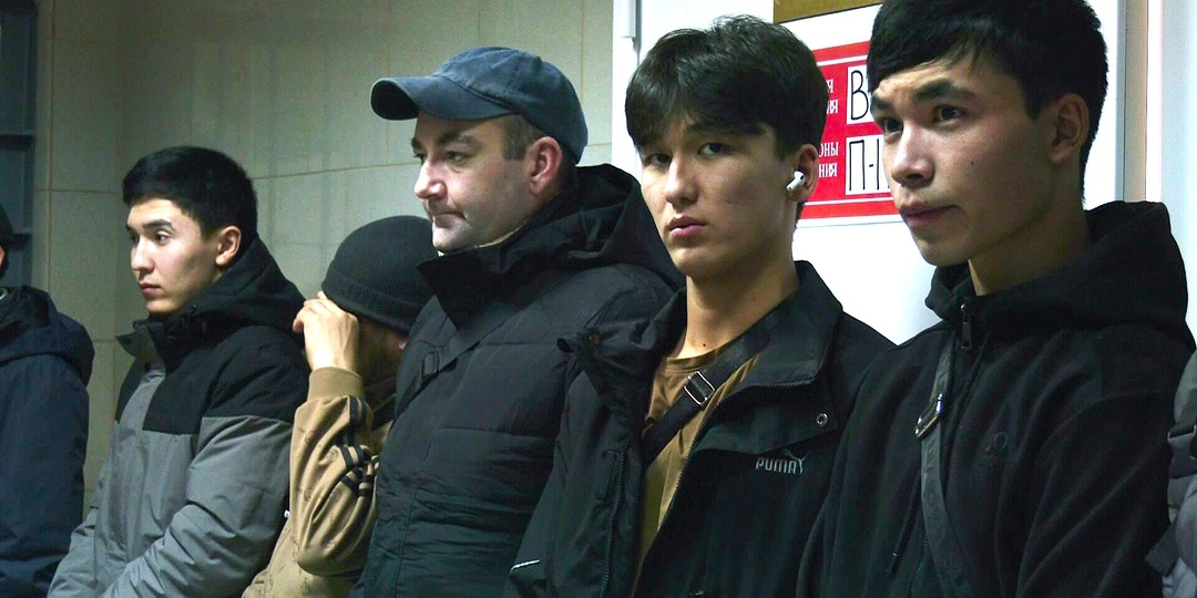 Почти 100 мигрантов за неделю выдворили из Югры