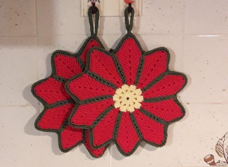 Новогодние прихватки крючком (идеи и схемы)