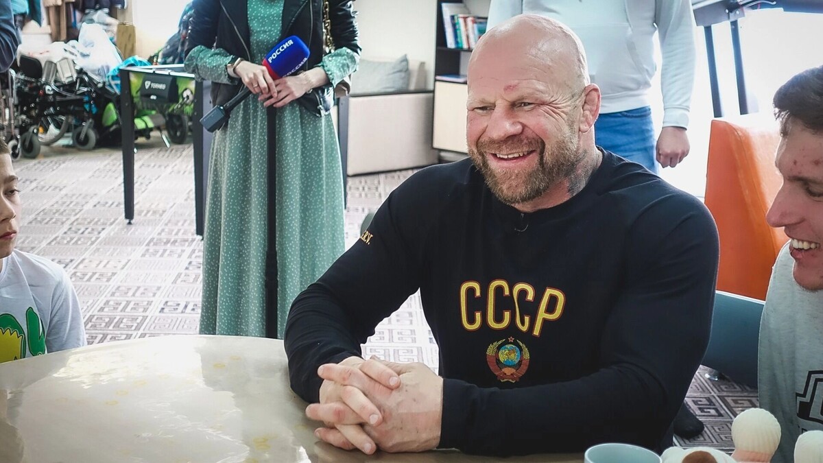    Иван Емельяненко рассматривается в качестве следующего соперника для Джеффа Монсона   1MI