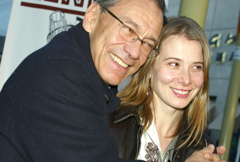 Как выглядит снаружи и внутри особняк Андрея Кончаловского и Юлии Высоцкой