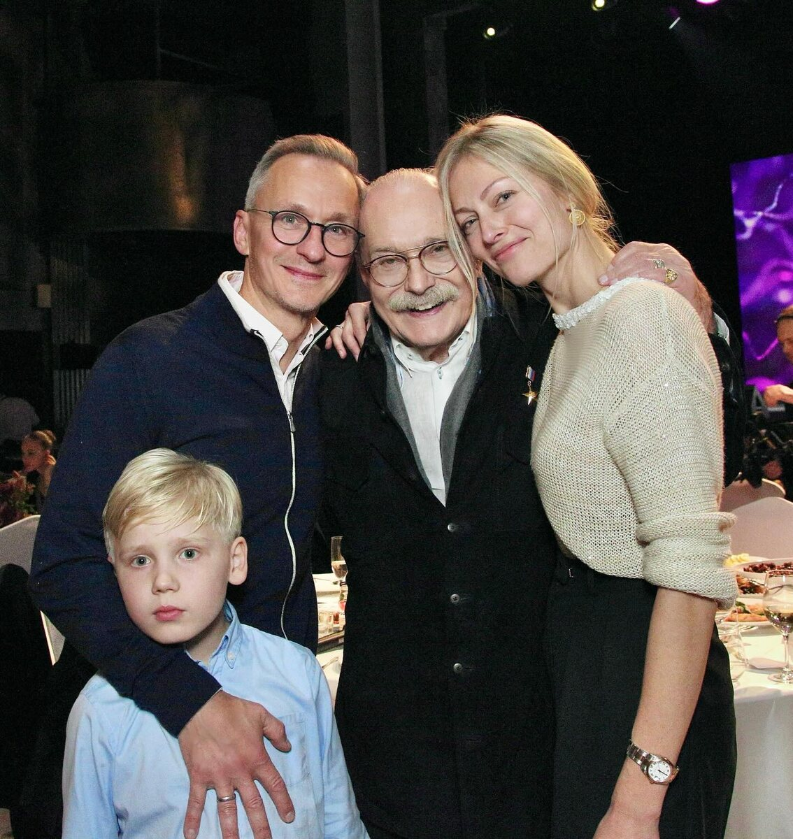 С папой, женой и сыном