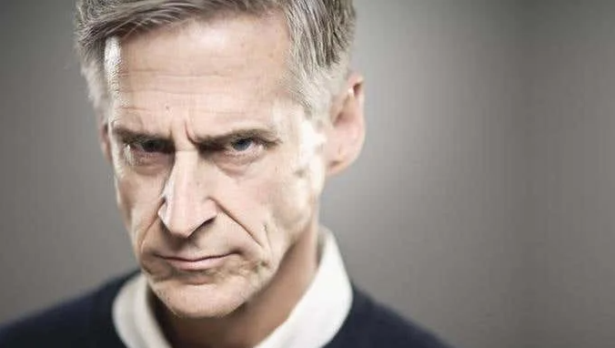 -Если женщине не врать,она ни когда рогатку не раздвинет. Откровенный взгляд 46 летнего мужчины в четвертом браке, который изменяет жене.