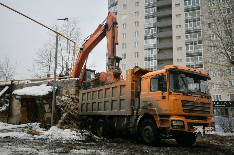    Аварийный дом должны снести до конца 2026 года Алексей БУЛАТОВ
