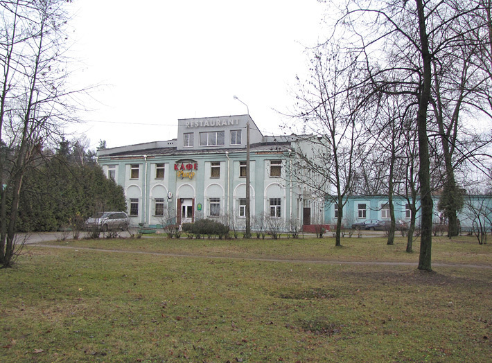 Современная фотография  офицерской столовой 26-й танковой дивизии в Красном Урочище