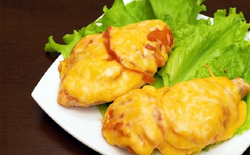 Шедевр за полчаса: куриное филе в сливочном соусе становится главным блюдом праздника