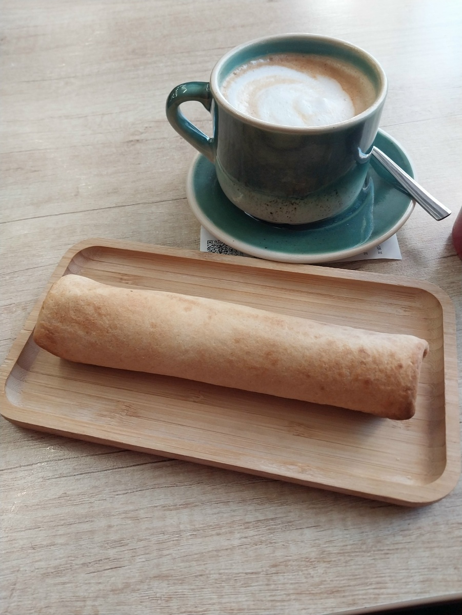 листать и опознать дислокацию - близ улицы Севастопольская