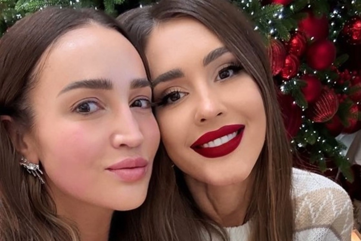     Ольга Бузова сделала дорогой подарок младшей сестре на Новый год, огорчив ее мужа