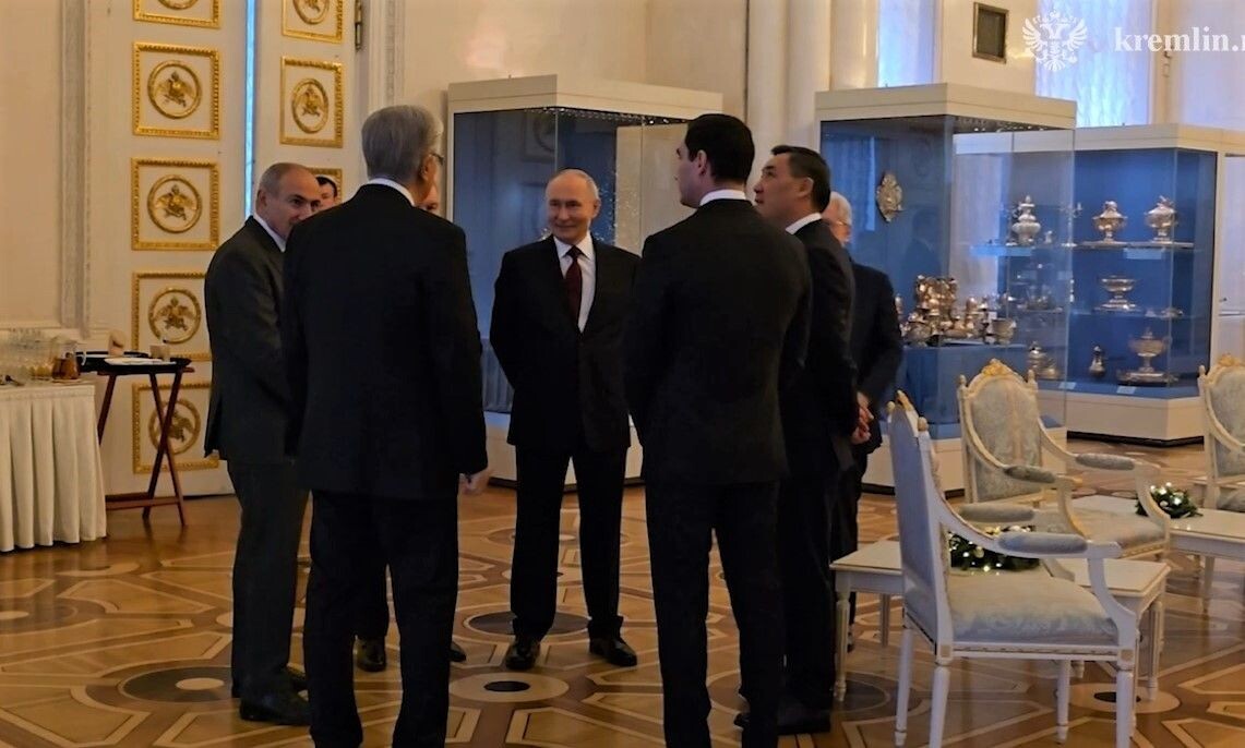     / Источник: Кадр из видео