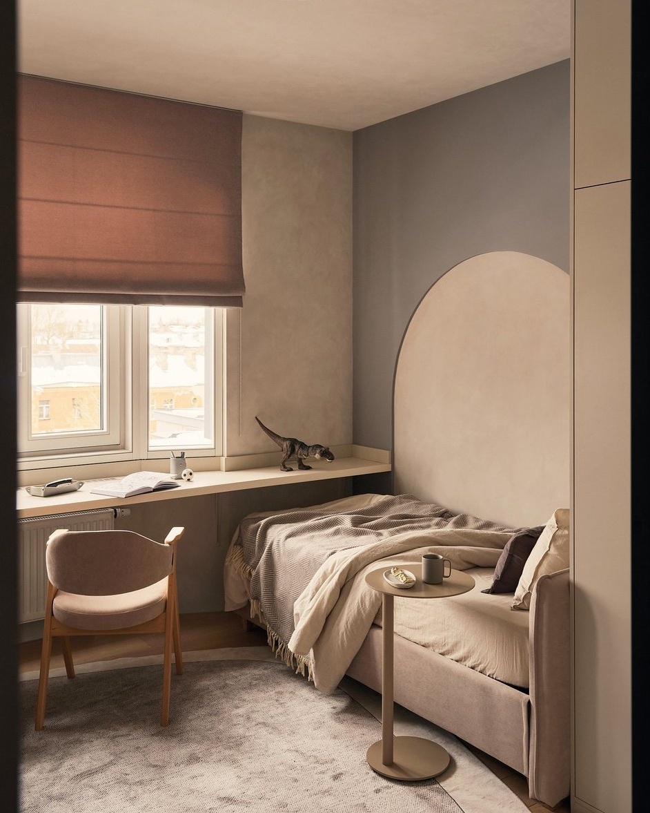 На фото: личное пространство ребенка в квартире 103 кв.м, клубный дом «Болконский».  Дизайнер: Дарья Лёхова, основатель Branch Studio; декоратор: Мария Нечаева; фотограф: Дмитрий Цыренщиков