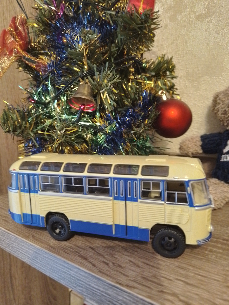 Модель ПАЗ-652 от Моdimio.