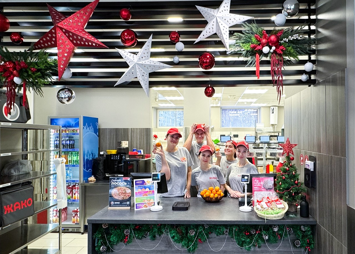 Коллектив кафе на Ленинградской 47, Тольятти