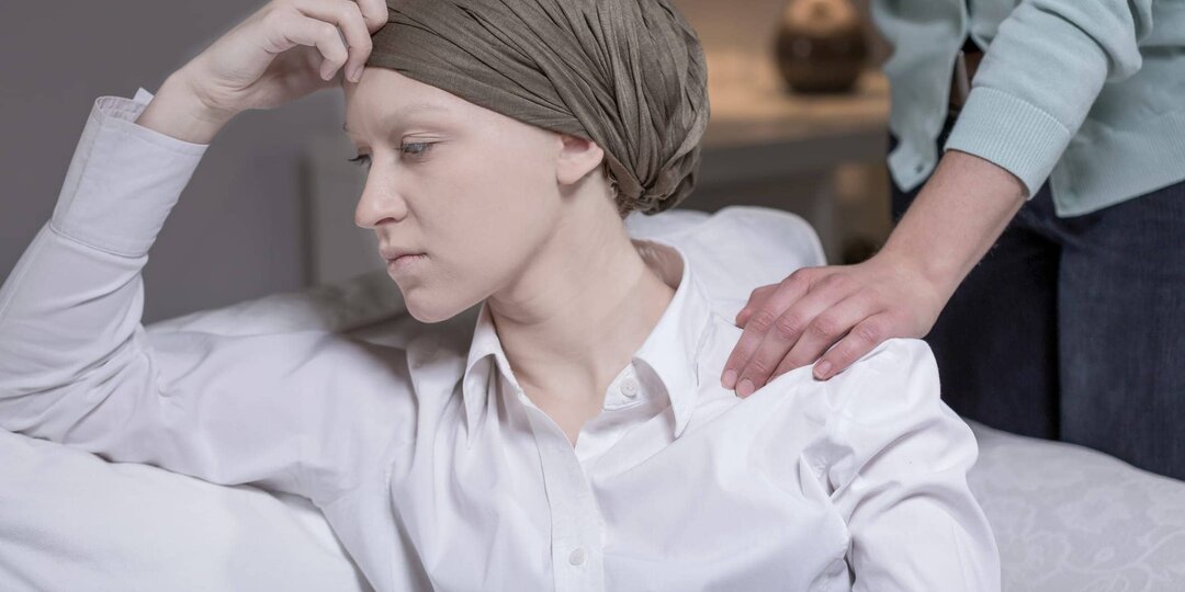 Тошнит и рвет во время химиотерапии: какие современные лекарства помогут?