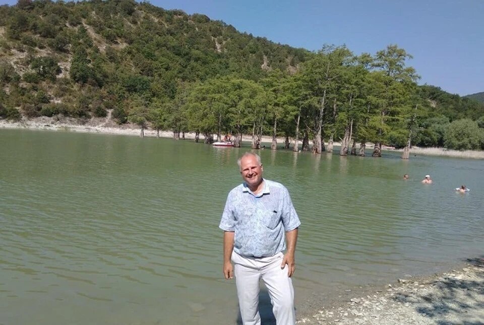 Погибшему мужчине было всего 48 лет. Фото: личный архив семьи