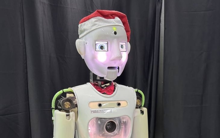     Робот. Автор: Виктор Субботин. Фото: редакция.