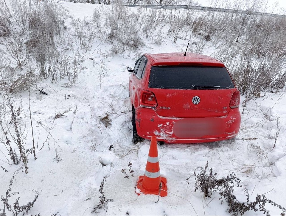    46 - летняя пассажирка получила травмы и была госпитализирована в городскую больницу Кувандыка. УМВД по Оренбургской области