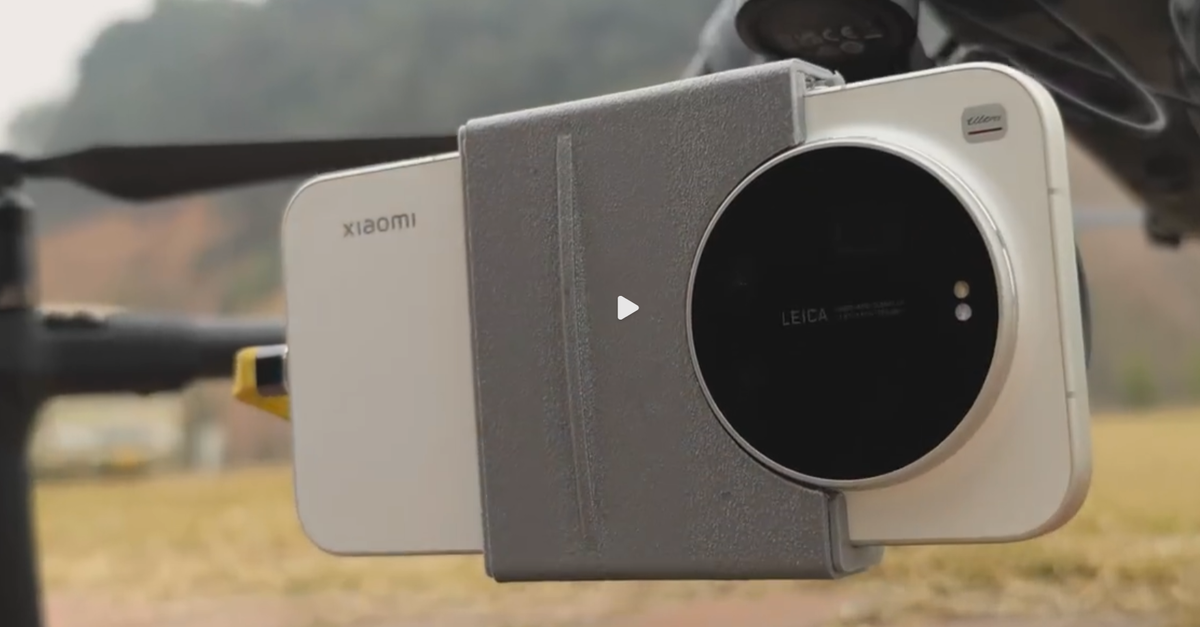 Кадр из видео Xiaomi  📷
