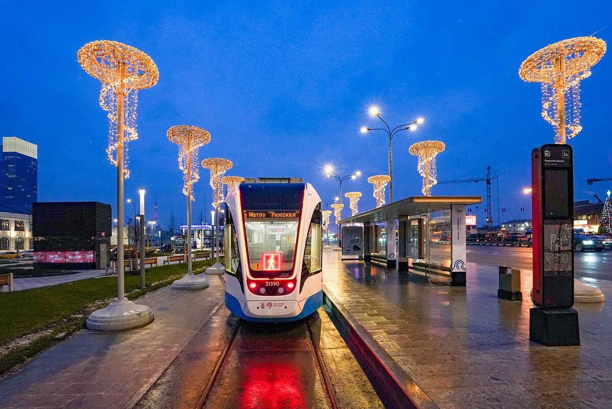    В Москве завершилось благоустройство Рижской площади и Трифоновской улицы