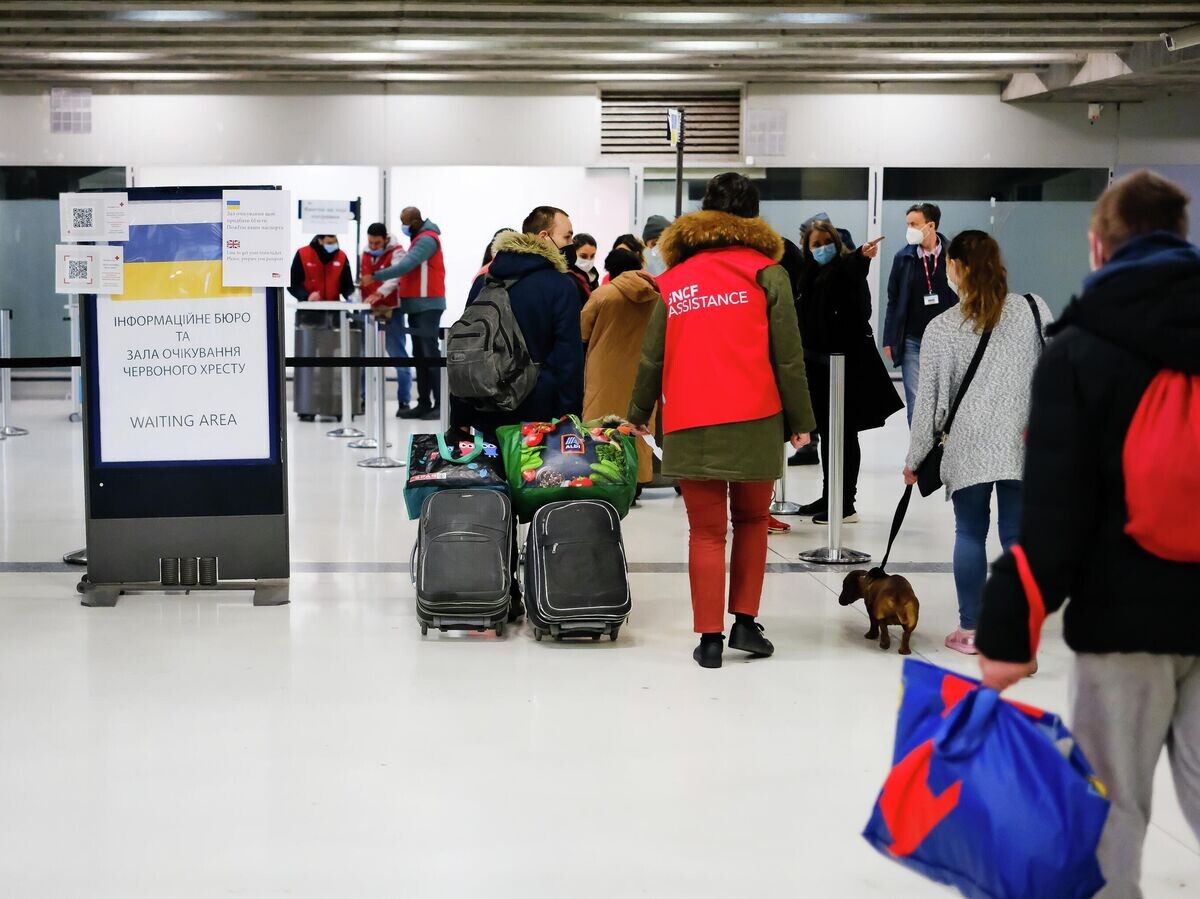    Украинские беженцы на вокзале Гар де Лион в Париже, Франция | © Getty Images / NurPhoto/Vincent Koebel