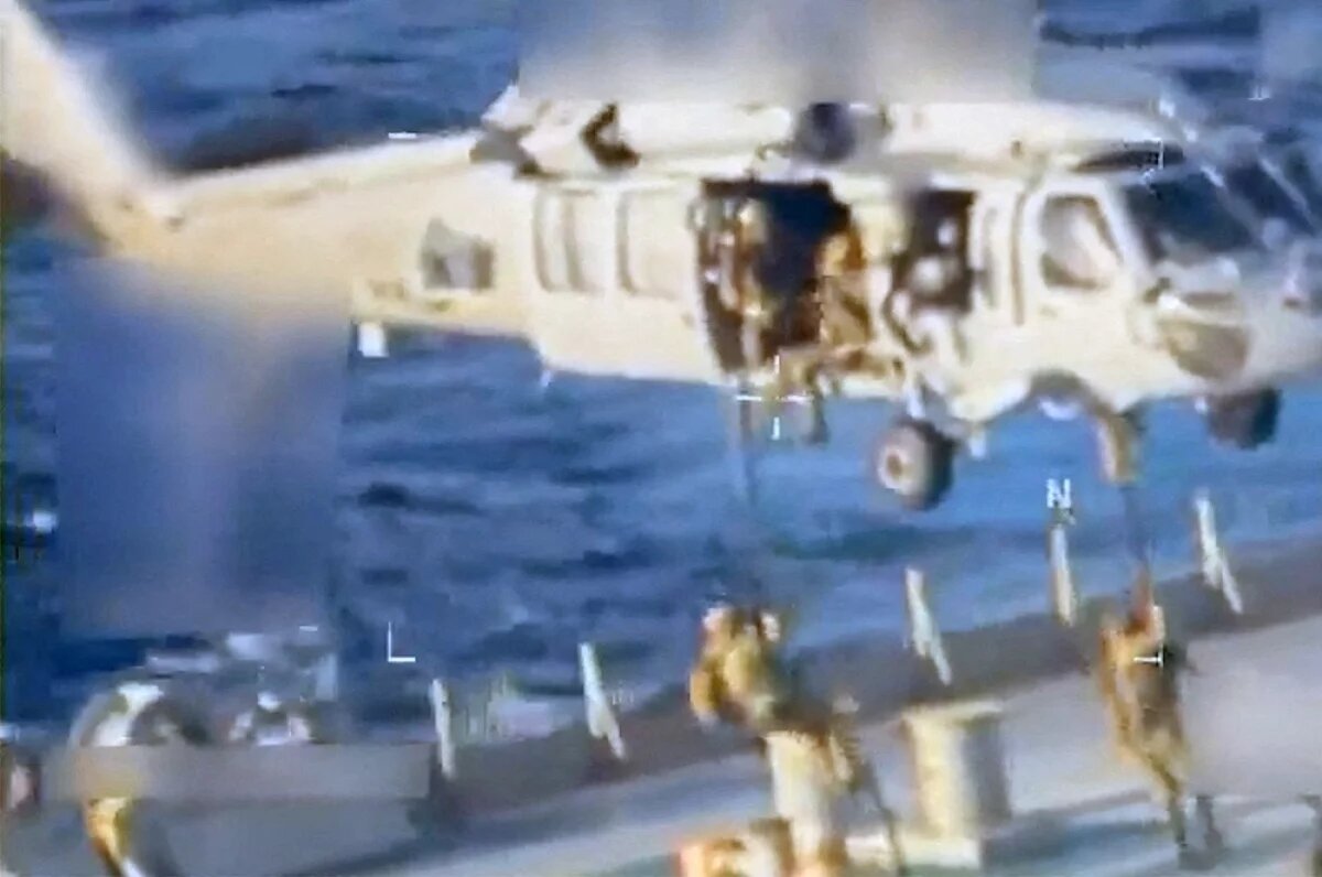    Дональд Трамп, возомнив себя буканьером, захватил уже три танкера.