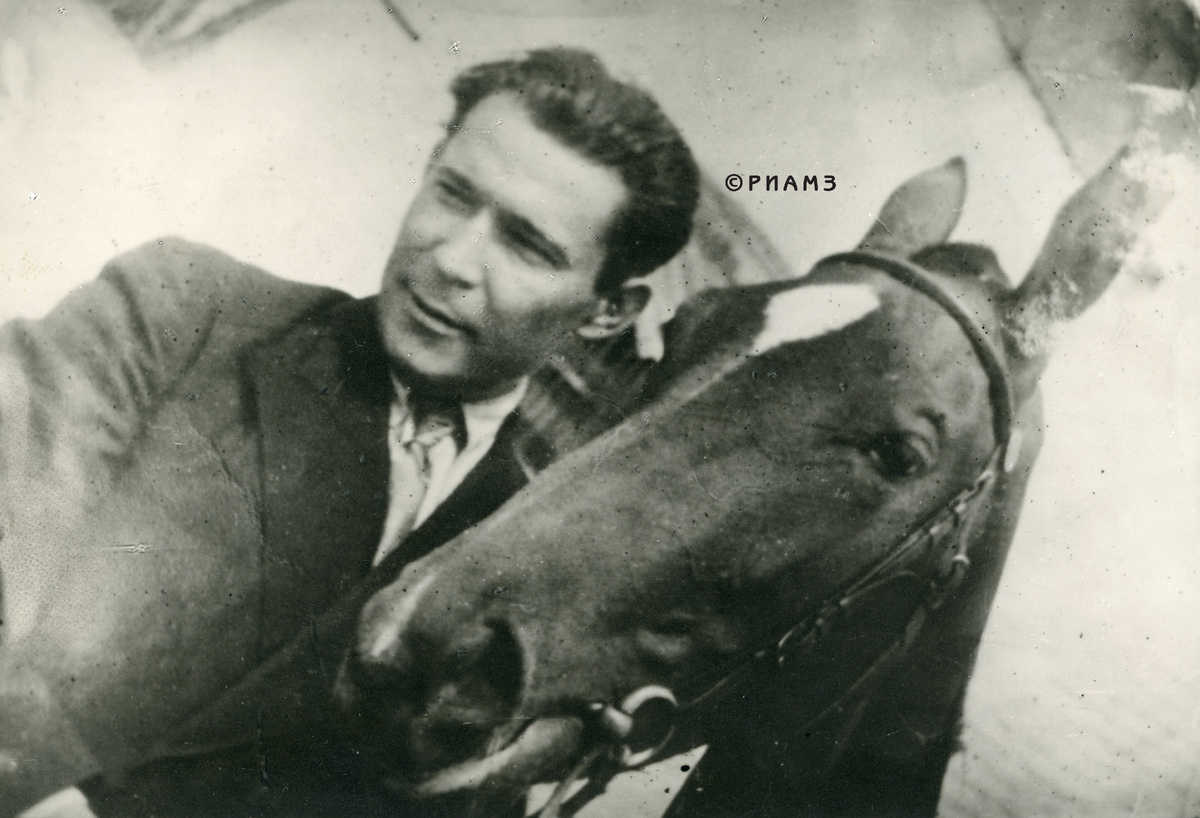 Крестьянский сын Иван Макаров очень любил лошадей. Фото 1936 г. из коллекции Рязанского историко-архитектурного музея-заповедника