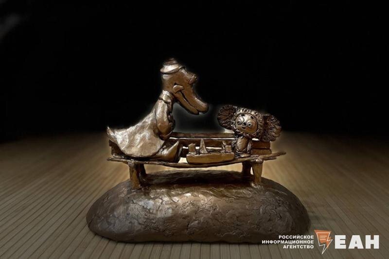    Марат Гиндуллин / Макет скульптуры Чебурашки и Гены