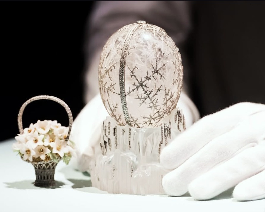 Зимнее яйцо Фаберже, размер: 142×102×82 мм. Все фото Яндекс.картинки