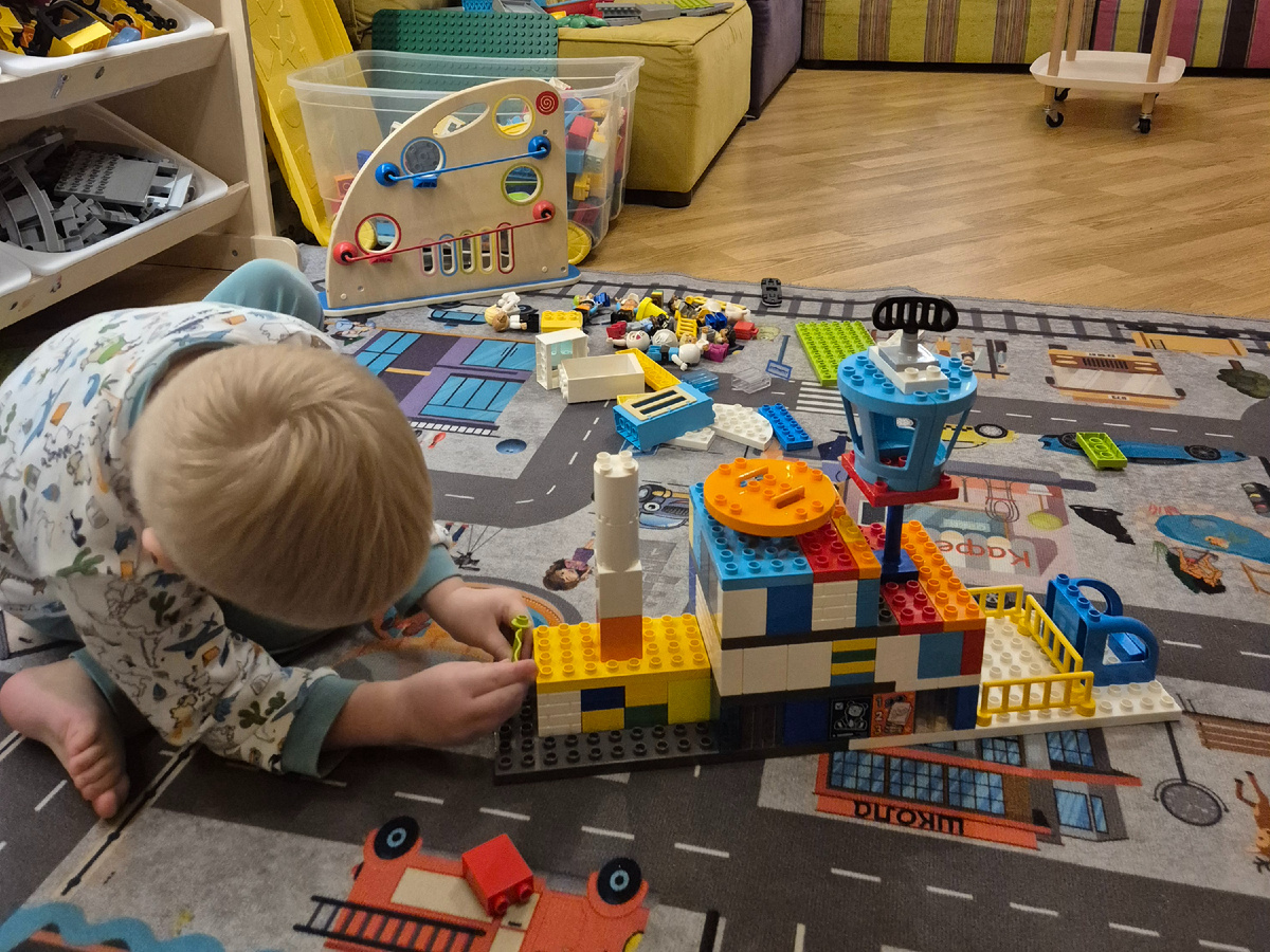 Гриша строит ледокол накануне визита