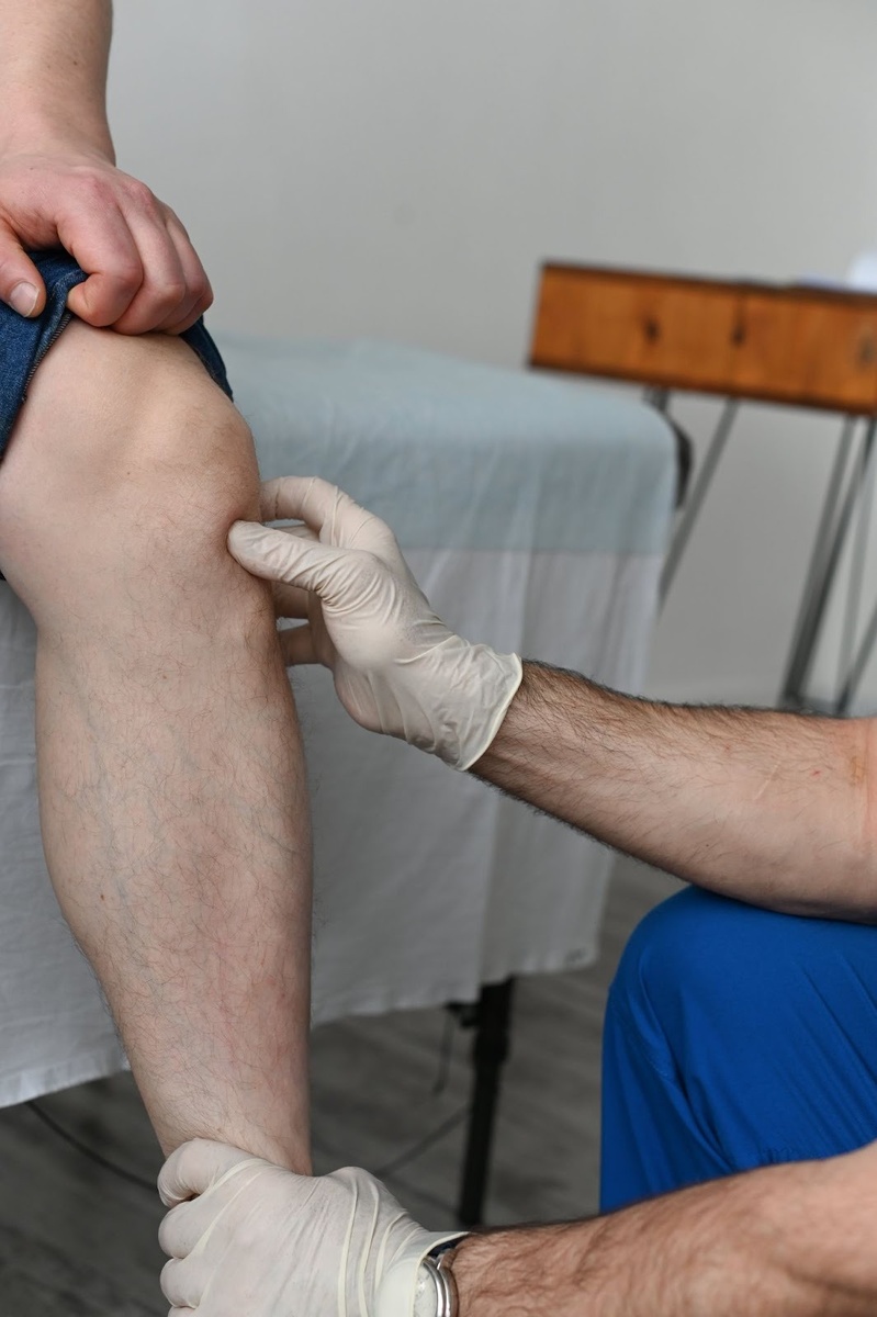 врачи медицинского центра СуставСпина+