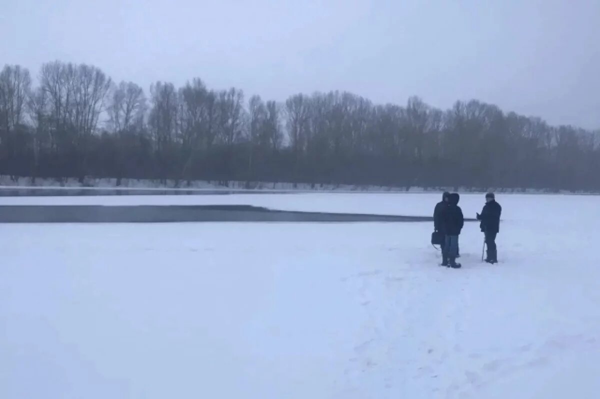    Не успел оттащить.