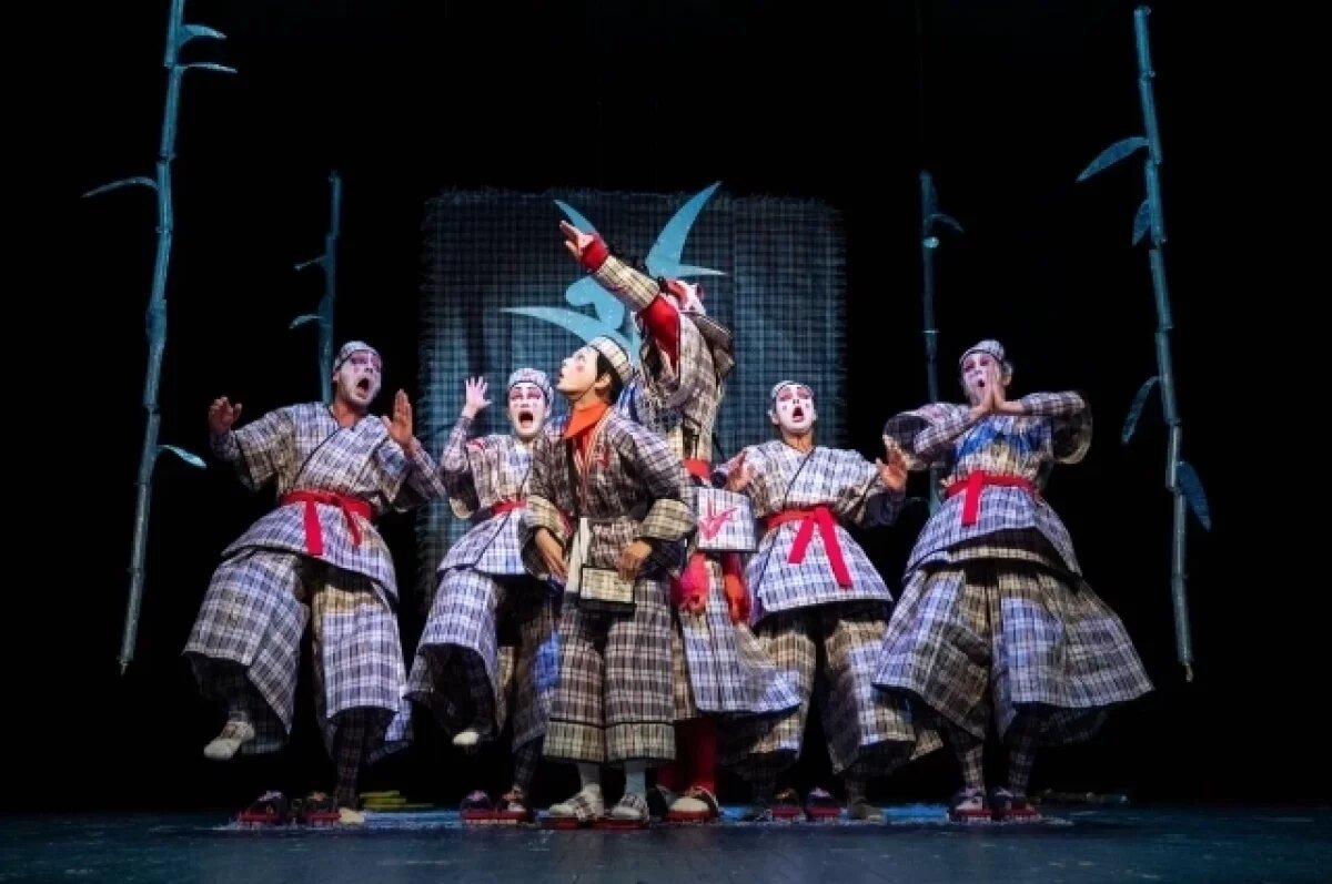    «Не силой, а словом».