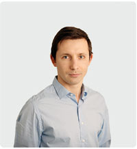 Сергей Константинов — Исполнительный директор АйКастомс