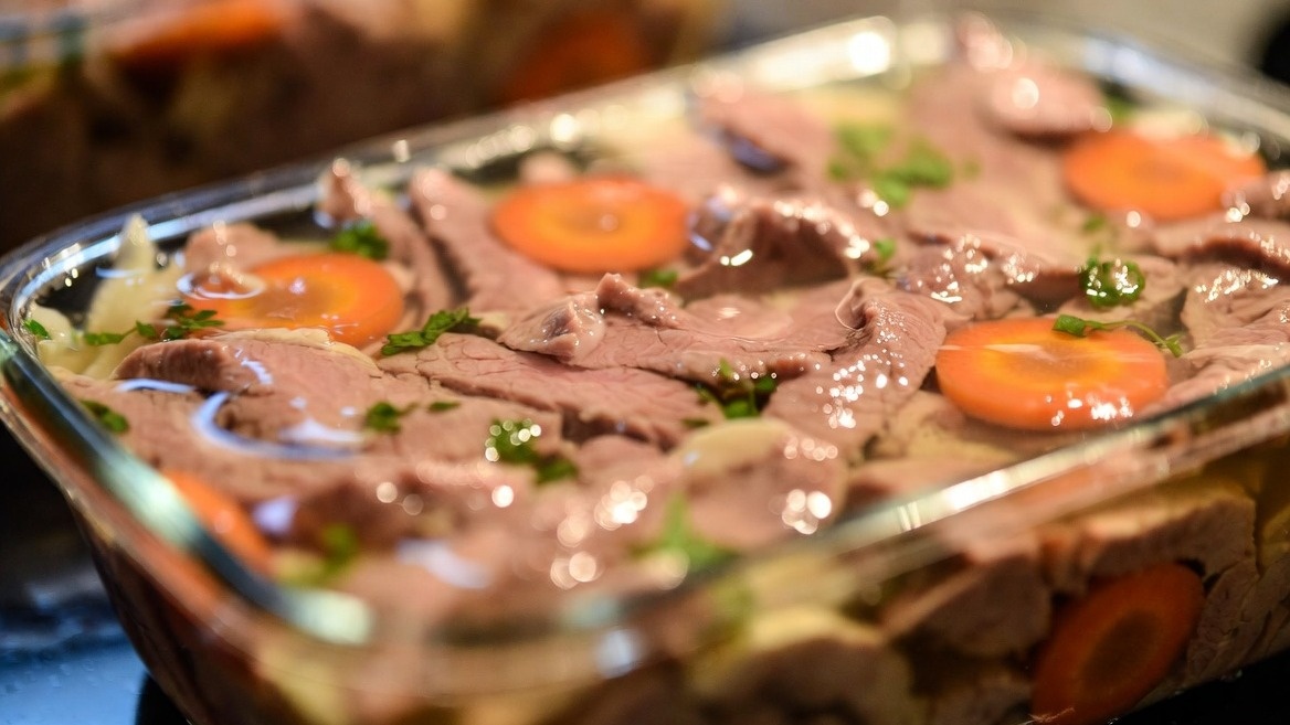 Заливное из языка