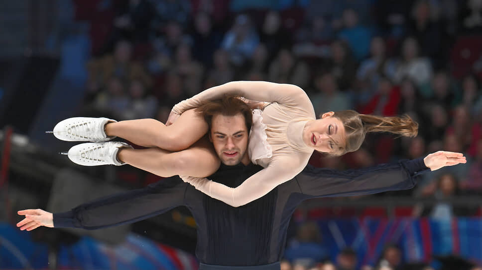 Танцы на льду. Произвольный танец. Василиса Кагановская и Максим Некрасов.📷Фото: Дмитрий Лебедев / Коммерсантъ