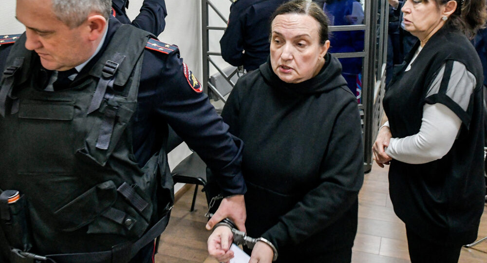 Экс-председателю ростовского облсуда Золотаревой назначили 15 лет колонии