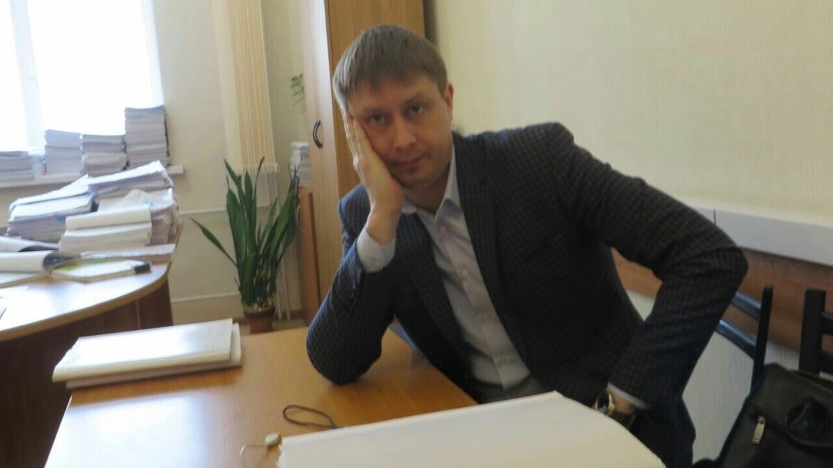    Ранее юрист работал в компании «Сибмост»   ВКонтакте