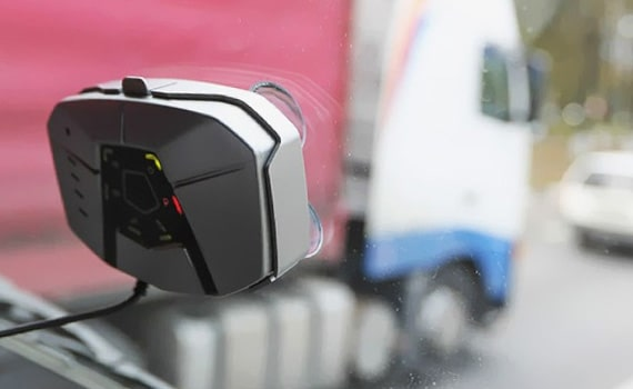 Логистические компании и отдельные перевозчики в 2025 году сталкиваются с серьезными вызовами. Ужесточение контроля, рост штрафов и технические сбои в системе «Платон» создают дополнительные финансовые и операционные трудности для перевозчиков. В этой статье разберем ключевые проблемы и пути их решения